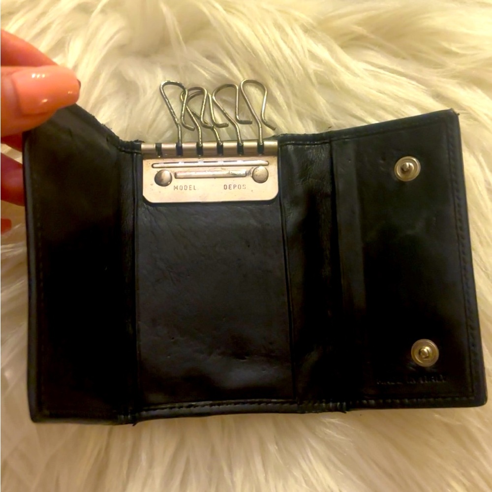 Authentic Prada Keyholder. - Picture 6 of 11